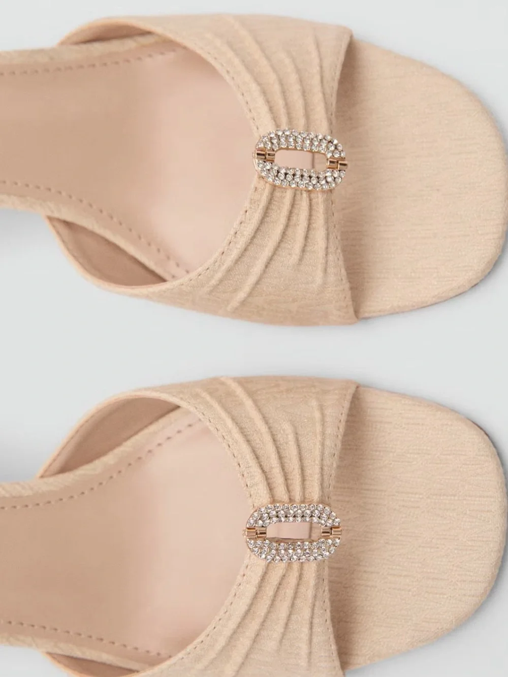 Mango SLINGBACK HEELED SANDALS WITH SHINY DETAIL